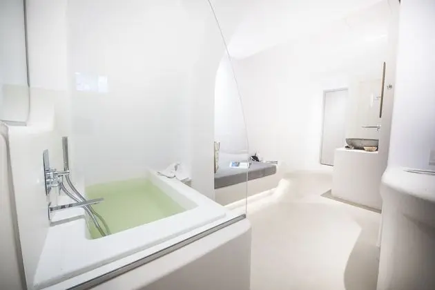 Süit, Kişiye Özel Havuzlu (Heated-Cave)