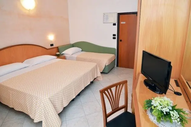 Üç Kişilik Oda, Balkon