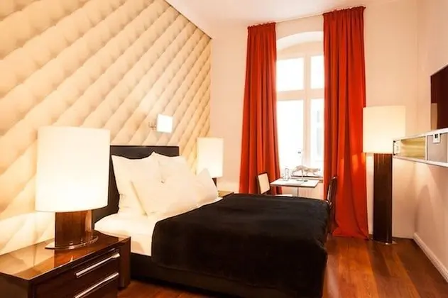Deluxe Apart Daire, Mutfak, Avlu Manzaralı