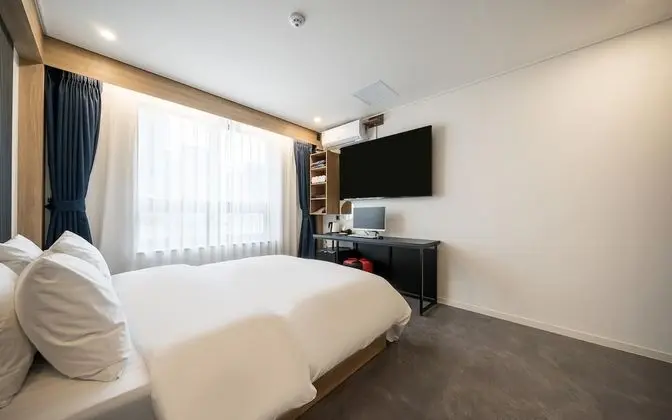 Oda (Deluxe A (Netflix available/styler pr)