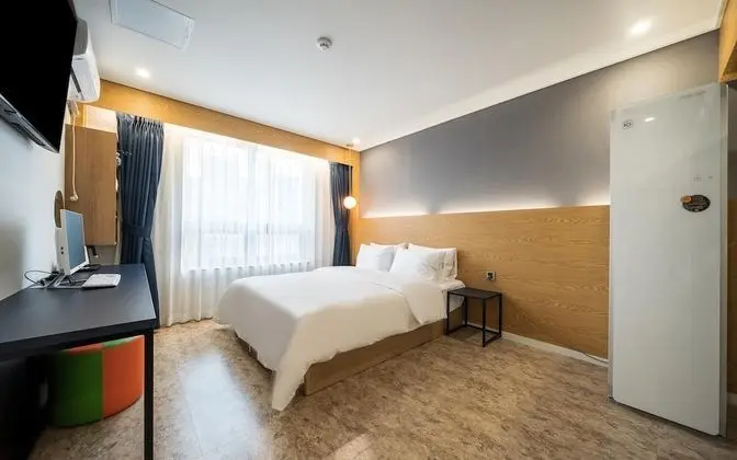 Oda (Deluxe A (Netflix available/styler pr)