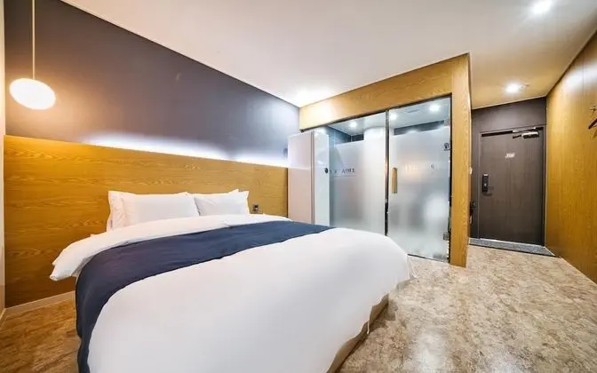 Oda (Deluxe A (Netflix available/styler pr)