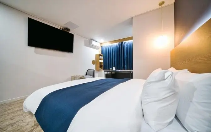 Oda (Deluxe A (Netflix available/styler pr)