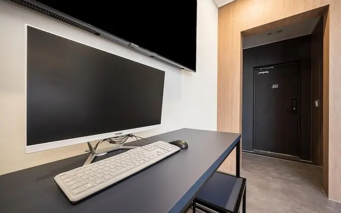 Oda (Deluxe B - Bathtub (Netflix available)