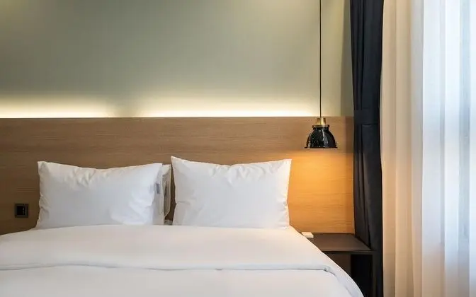 Oda (Standard (Netflix available) (Breakfa)