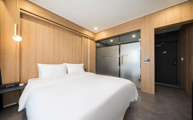 Oda (Standard (Netflix available) (Breakfa)