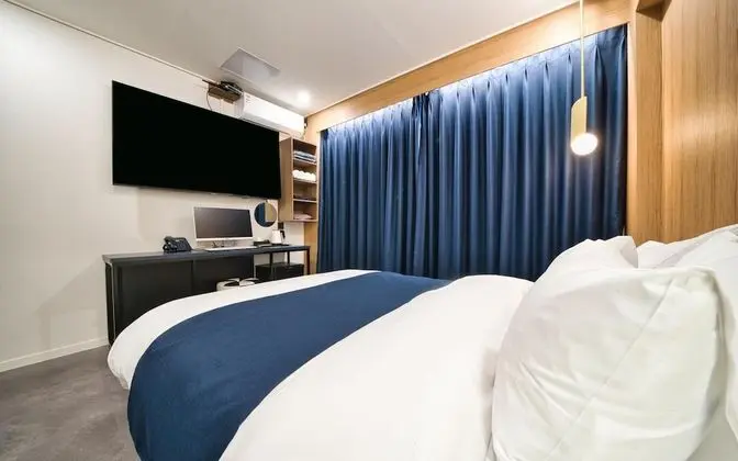 Oda (Standard (Netflix available) (Breakfa)