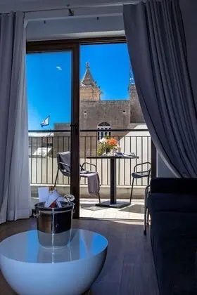 Deluxe Tek Büyük Yataklı Oda (Deluxe Suite)