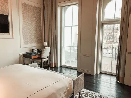 Süit (Whitney Suite)