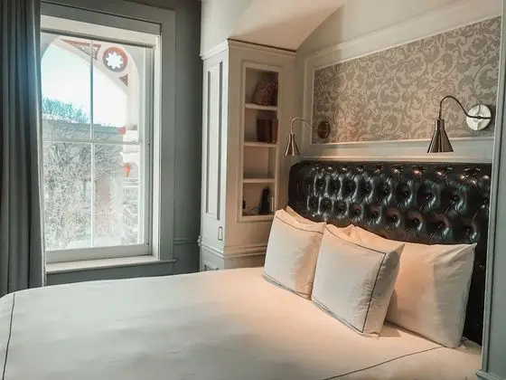 Süit (Whitney Suite)