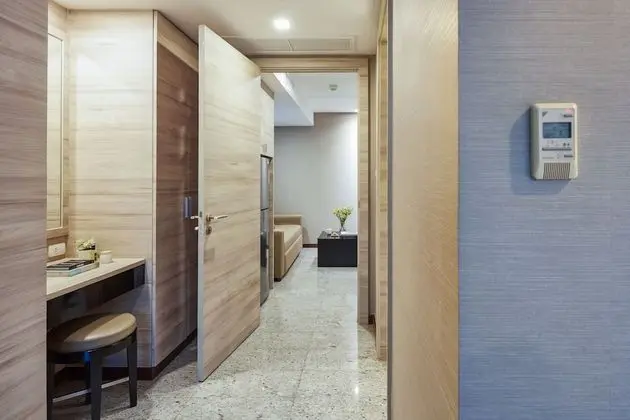 One Bedroom Suite