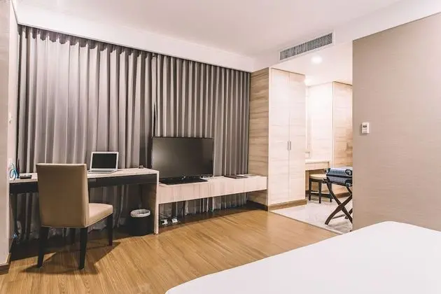One Bedroom Suite