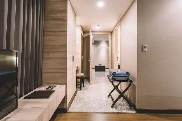 One Bedroom Suite