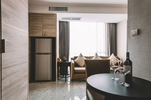 One Bedroom Suite