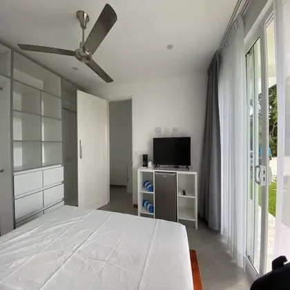Comfort Oda, 1 En Büyük (King) Boy Yatak, Kısmi Deniz Manzarası, Havuz Kenarı