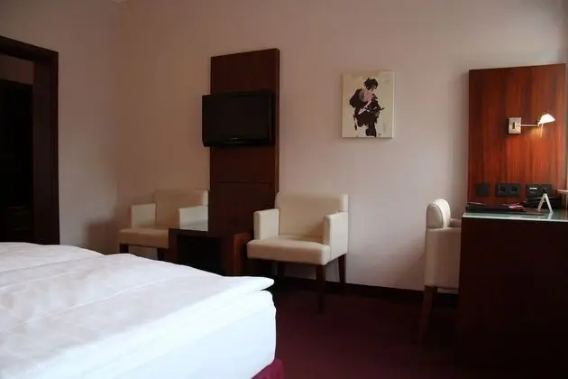 Comfort Tek Büyük Yataklı Oda