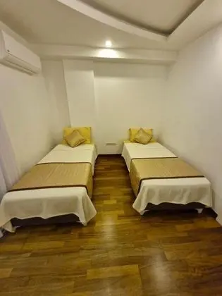 Villa, Ortak Havuzlu