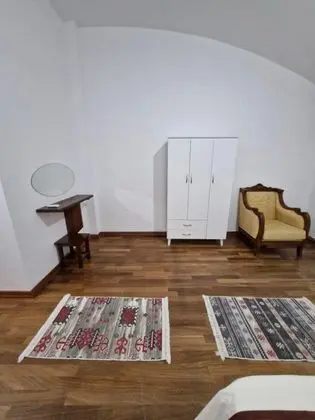 Villa, Ortak Havuzlu