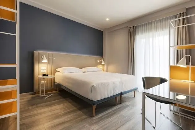 Classic Tek Büyük veya İki Ayrı Yataklı Oda, Balkon