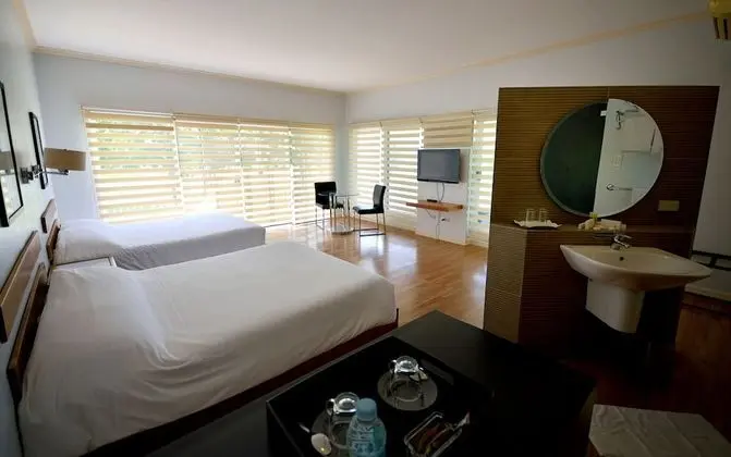 Family Ocean Villa
