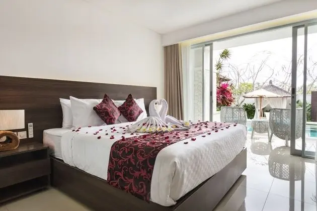 Deluxe Tek Büyük Yataklı Oda, Havuz Kullanımı