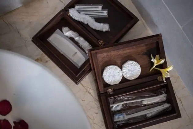 Deluxe Tek Büyük Yataklı Oda, Havuz Kullanımı