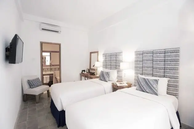 Deluxe Twin, Upper Floor