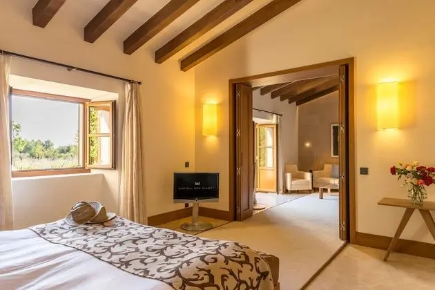 Pool Suite
