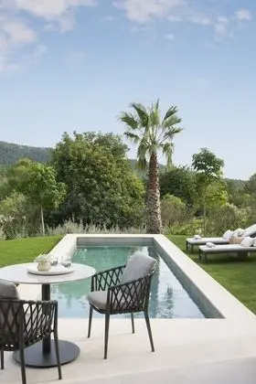 Pool Suite