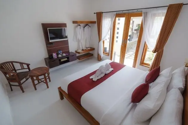 Deluxe Oda, 1 Yatak Odası, Havuz Manzaralı