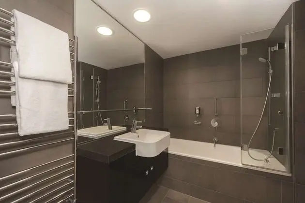 Apart Daire, 2 Yatak Odası, Mutfak (65qm)