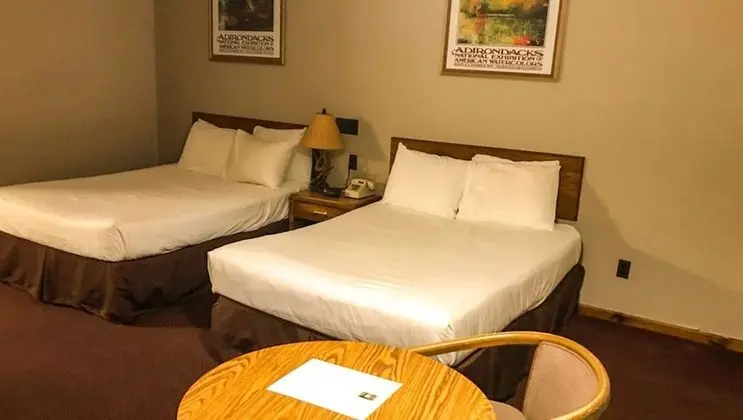 Oda, 2 Çift Kişilik Yatak, Sigara İçilmez, Balkon