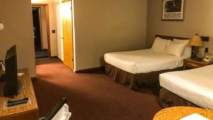 Oda, 2 Çift Kişilik Yatak, Sigara İçilmez, Balkon