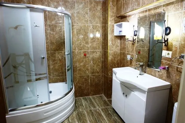 Deluxe Stüdyo Süit, Birden Çok Yatak Odası