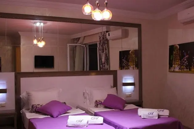 Standard Üç Kişilik Oda