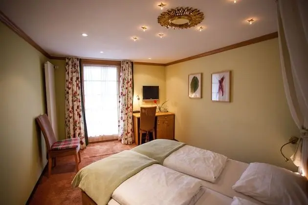 Tek Büyük Yataklı Oda, Balkon