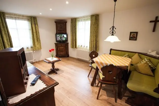 Tek Büyük Yataklı Oda, Balkon