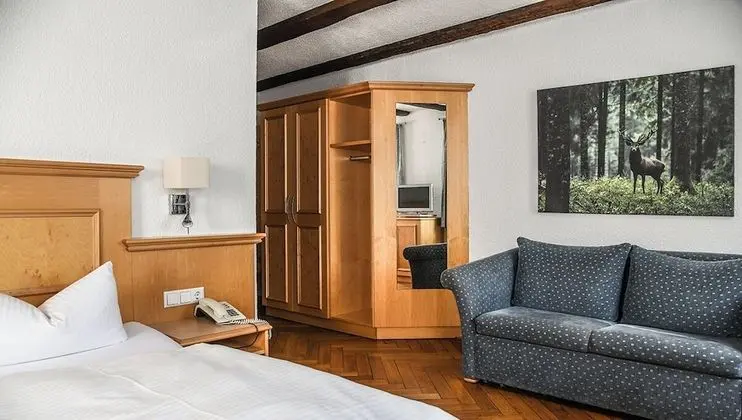 Büyük Yataklı Tek Kişilik Oda