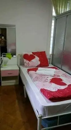 Tek Kişilik Oda, Ortak Banyo