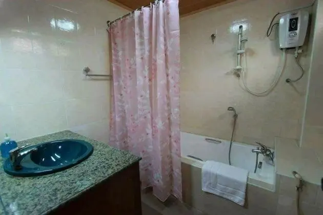Tek Kişilik Oda, Ortak Banyo