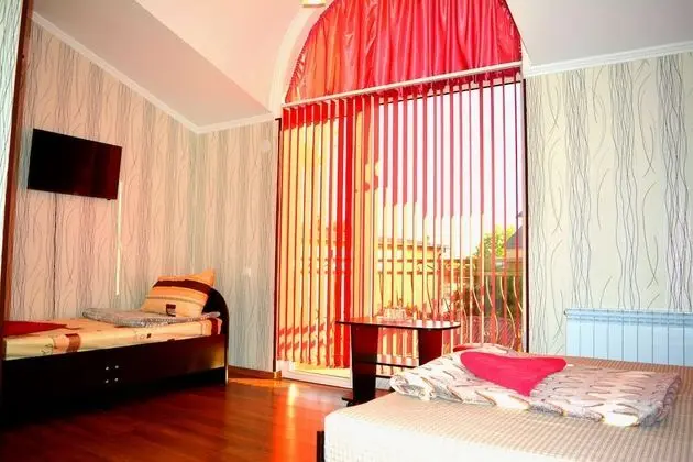 Standard Üç Kişilik Oda, Avlu