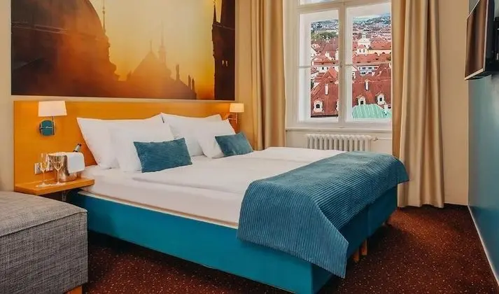 Classic Tek Büyük veya İki Ayrı Yataklı Oda