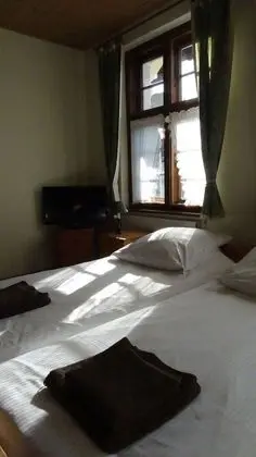 Üç Kişilik Oda