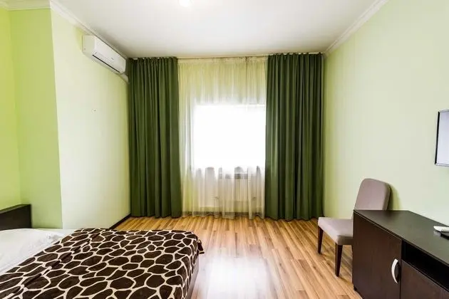 Basic Tek Büyük Yataklı Oda