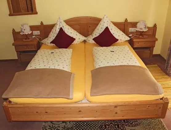Traditional Üç Kişilik Oda, Balkon