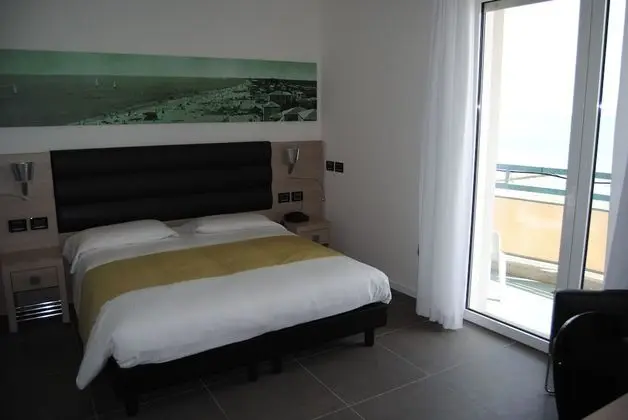 Tek Büyük Yataklı Oda, Deniz Manzaralı