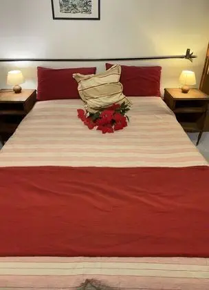 Üç Kişilik Oda, Ortak Banyo, Şehir Manzaralı