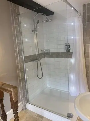 Deluxe Tek Büyük Yataklı Oda, Banyolu/Duşlu (Four Poster - Room 4)