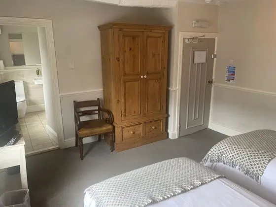 Standard Tek Büyük veya İki Ayrı Yataklı Oda, Banyolu/Duşlu (Room 3)