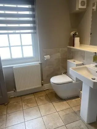 Standard Tek Büyük veya İki Ayrı Yataklı Oda, Banyolu/Duşlu (Room 3)